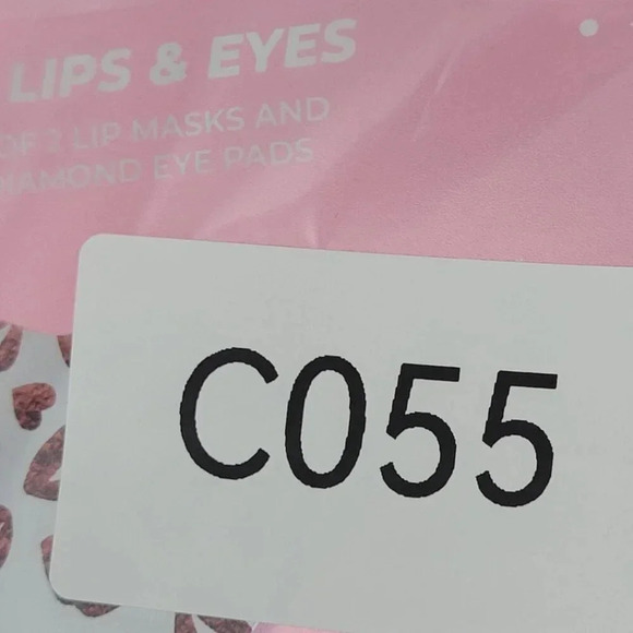 2 Pack of Vitamask Limited Edition Best Of Lips & Eyes Gift Set  14CT - Picture 4 of 4